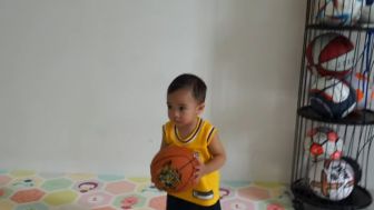 Hebat, Cipung Anak Raffi Ahmad Bisa Mainin Bola Meski Usia 1,5 Tahun