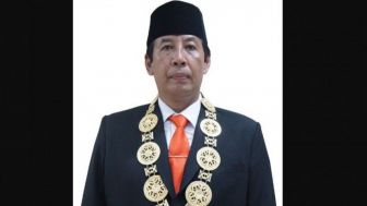 Jadi Tersangka Rektor Universitas Udayana Ogah Mundur, Tuding Kejati Bali Cari-Cari Kesalahan Rektor