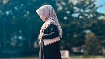 Nikah Usia 12 Tahun, Istri Syekh Puji Ini Ungkap Caranya Atasi Trauma