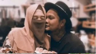 Inara Rusli Istri Virgoun Disebut Bakal Lepas Cadar, Ustaz Derry Sulaiman: Cadar Itu Bukan Wajib!