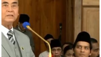 Parah! Panji Gumilang Menyanyikan Salam Yahudi, Lucky Hakim Sampai Melongo