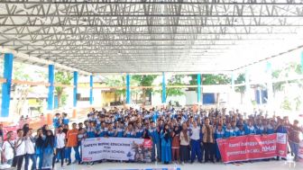 Siswa SMKN 2 Sumbawa Diberikan Pelatihan #Cari_Aman bersama Honda NTB