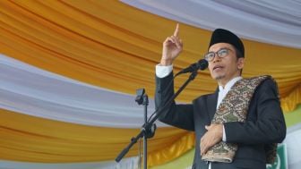 Ketua Alumni Al Azhar Mesir TGB Zainul Majdi Minta Pemerintah Tegas Terhadap Al Zaytun