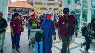 Lama Tinggal Bersama Ibunya di Sumbawa, Sepasang Remaja Kakak Adik Asal Pakistan Dideportasi dari Bali