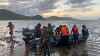 Dua Orang Warga Lombok Barat Hilang Terseret Ombak Saat Memancing