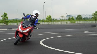 Tips #Cari_Aman Cara Cornering yang Aman