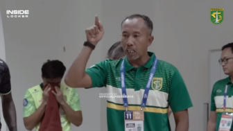 Tegas! Ini Kalimat Uston Nawawi yang Bikin Semangat Pemain Persebaya Membara sebelum Bekuk Borneo FC