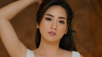 Hanya WOW! Virly Virginia Suka Bokep sejak SD, Perawan Jebol Lulus SMA