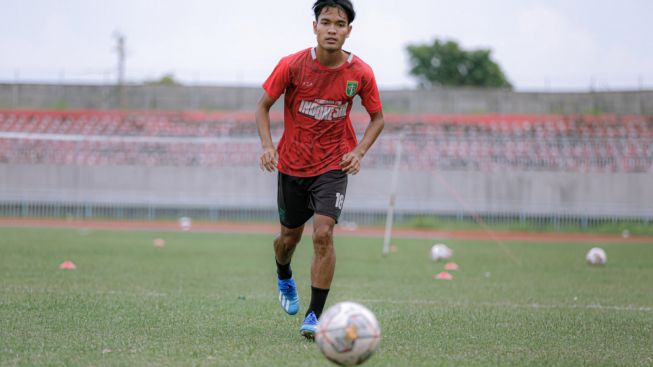 Sosok Jebolan Klub Eropa Ini Bisa Jadi Rekan Duet Permanen Ze Valente di Persebaya?