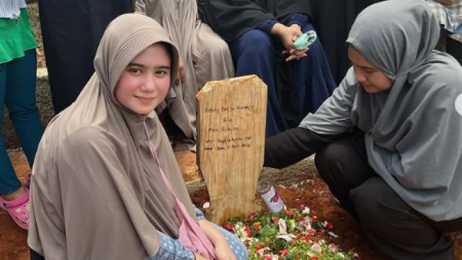 Ahmad Dhani Siap Jadi Ayah Angkat Tissa Biani Setelah Ayahnya Meninggal