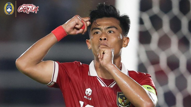 Eks PSIS Semarang, Pratama Arhan Selebrasi Tunjuk Kepala-Isap Jempol, Untuk Tokyo Verdy atau Istri Hamil?