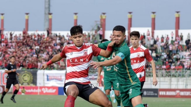 Bonek Disindir Lebih Heboh Derby Jatim Persebaya vs Arema Daripada Derby Suramadu vs Madura United