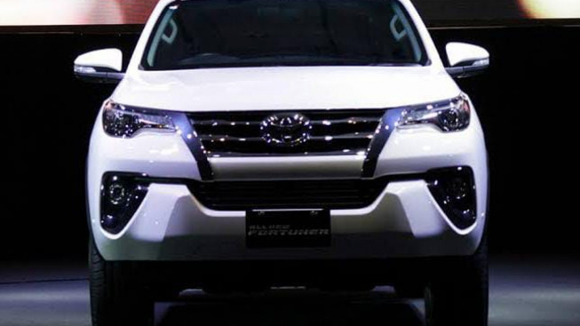 Buruan September 2023, Harga Toyota Fortuner Melorot Seharga LCGC