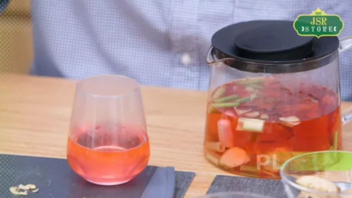 Tampilan minuman detoks ala Zaidul Akbar. [JSR Store]