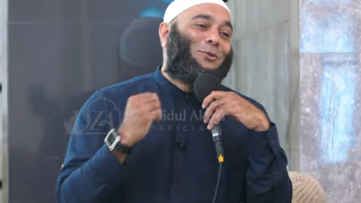 dr. Zaidul Akbar. [YouTube dr. Zaidul Akbar Official]