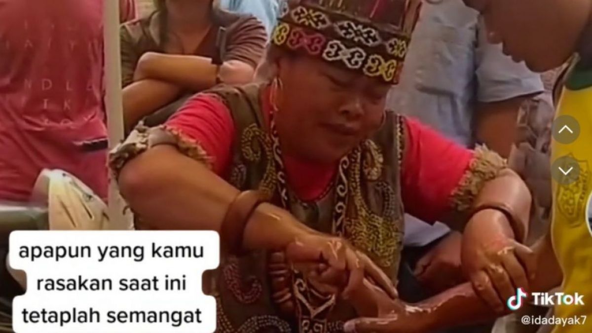 Pengobatan Ida Dayak yang sedang viral dan menjadi perbincangan hangat. Terkait dengan itu Buya Yahya mengingatkan sebuah hal kepada umat Islam. [Foto: Tiktok]