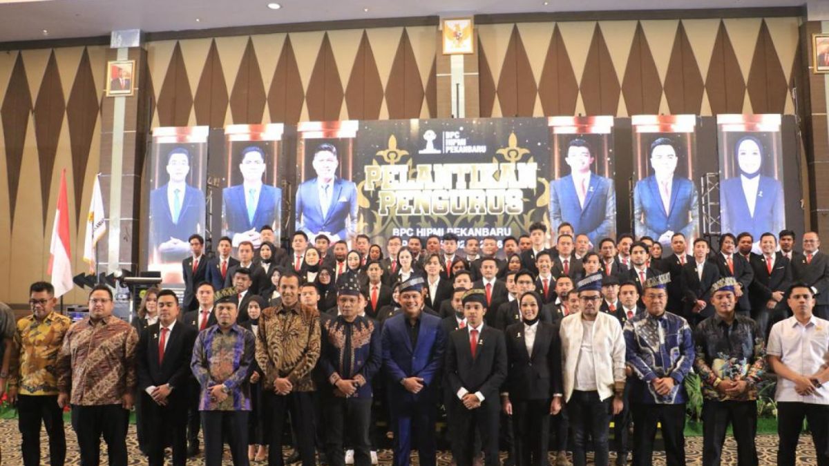 Pj Wali Kota Pekanbaru, Muflihun dan jajarannya di Pelantikan BPC HIPMI Kota Pekanbaru. [Pekanbaru.go.id]