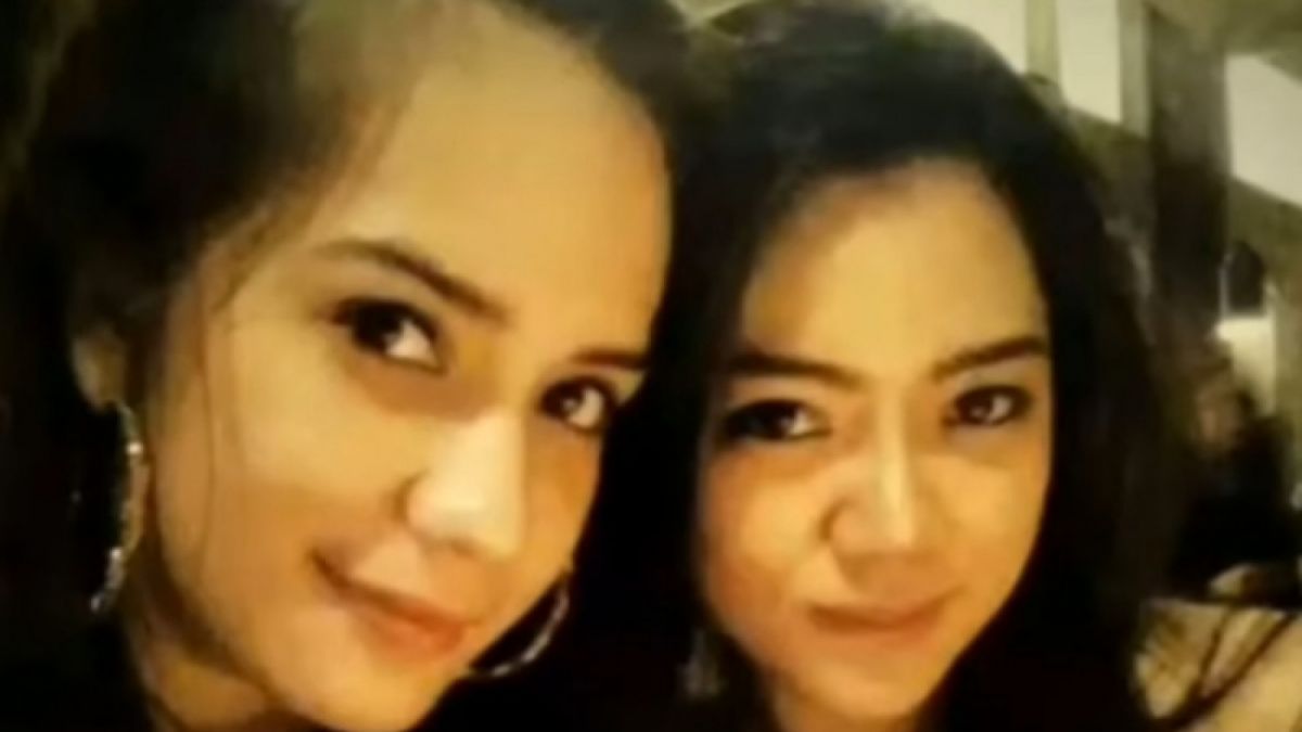 Foto lawas istri Arya Saloka, Putri Anne sekitar berusia berkepala dua. [Instagram/@anneofficial1990]