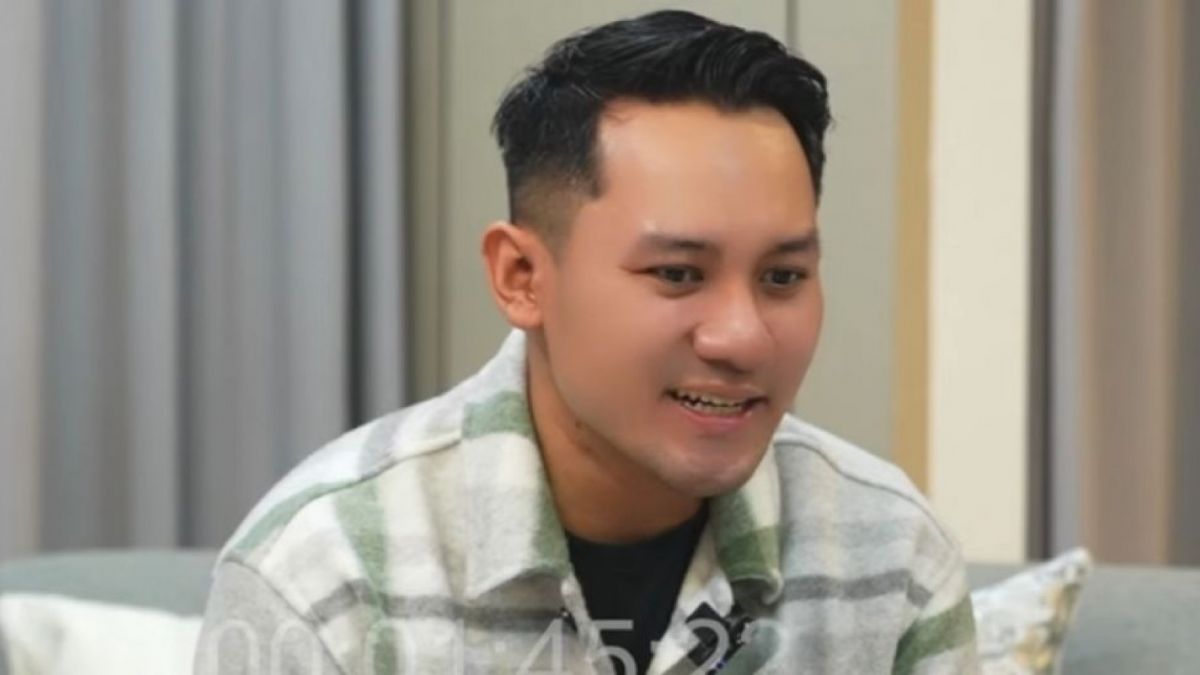 Profil dan Agama Rizka Khoirul Atok (YouTube/drRichardLeeMARS)