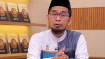 Kabar Ustadz Adi Hidayat Wafat Viral: Innalillahi! Duka di Bulan Suci Ramadan Ustad Ternama Meninggal Saat Jadi Imam Solat Tarawih, Benarkah?