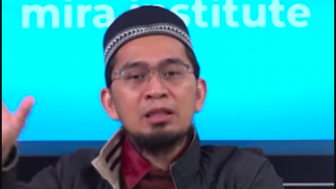 Ceramah Ustadz Adi Hidayat: Hewan Fasik Kecil Ini Pembawa Kotoran dan Ciri Sarang Jin, Segera Bersihkan