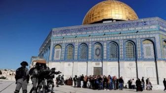 Yerusalem Timur Berdarah! Terus Memanas, Masjid Al-Aqsa Dikepung Pemukim Israel