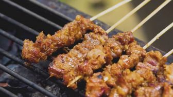 Rekomendasi Menu Idul Adha: Sate Kambing Tak Bau Perengus hanya Gunakan 3 Bahan Ini