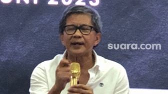 Rocky Gerung Kecam Pelaku LGBT Dihukum oleh Negara: Biarkan Orang Berdosa Dibalas di Akhirat