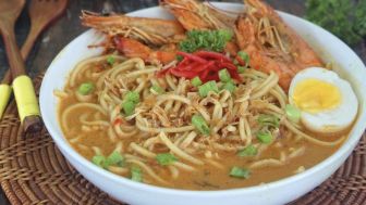 Mie Kare Udang yang Segar dan Bikin Nagih, Yuk Cek Resep dan Cara Masak Paling Simpel!