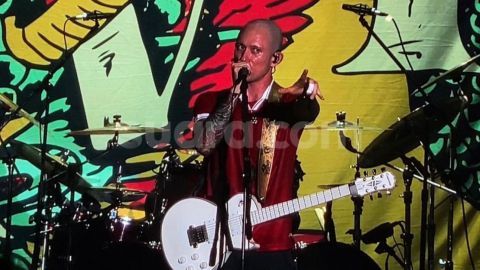 Trivium Bikin Heboh Panggung  Hammersonic 2023 Tampil Pakai Baju Identitas Indonesi: Negeri yang Indah