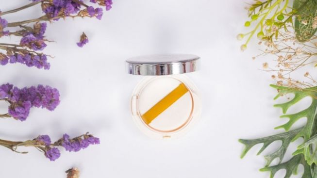Buat Pemula Jangan Sampai Salah Pahami Dulu 4 Perbedaan Cushion dan Foundation