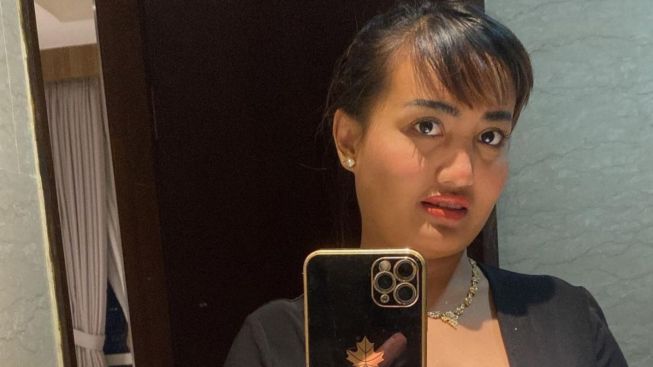 Konten Makan Babi Lina Mukherjee Dipolisikan, Tak Intropeksi Diri Bikin Pembelaan Lagi: Pernah Zina Tak Pakai Narkoba