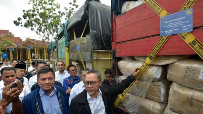 Pemerintah Bakal Larang Dagang Baju Impor di Kota Pekanbaru, Bersiap Harus Beralih Jual Baju Produk Lokal