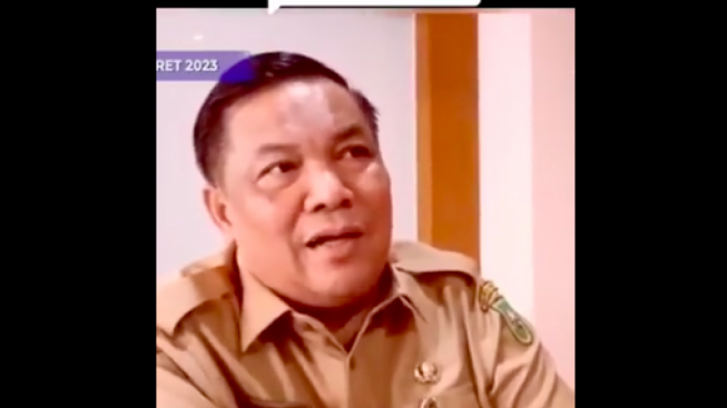 Alasan Sekda Riau SF Hariyanto soal Ultah Anak Video Lawas Bukan di Hotel Mewah Tapi di Toko, Tebak Berapa Umurnya?