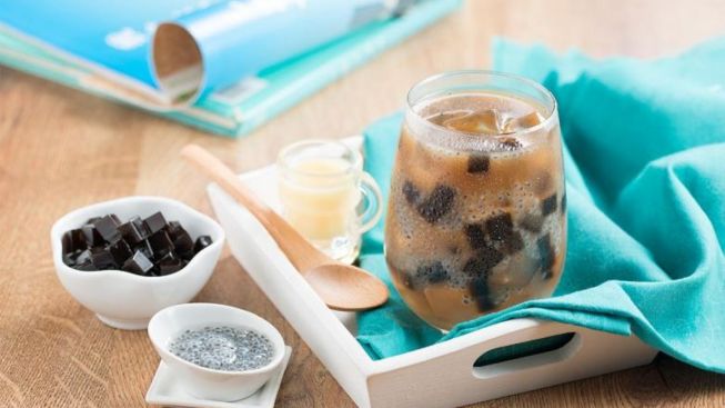 Lepas Penat dan Cuaca Panas di Kota Pekanbaru saat Berbuka Puasa Pakai Resep Menu Rekomendasi Cincau Milk Tea