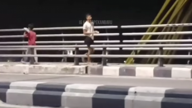 Marak Aksi Pemalakan di Jembatan Siak 4, Pekanbaru Banyak Bang Jago?