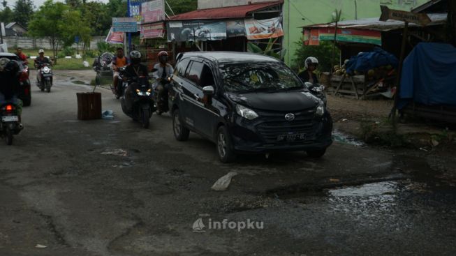 25 Persen Jalan di Kota Pekanbaru Rusak, Pemerintah Kota Klaim Tiga Jalan Sedang Diperbaiaki, Jalan Parit Indah?