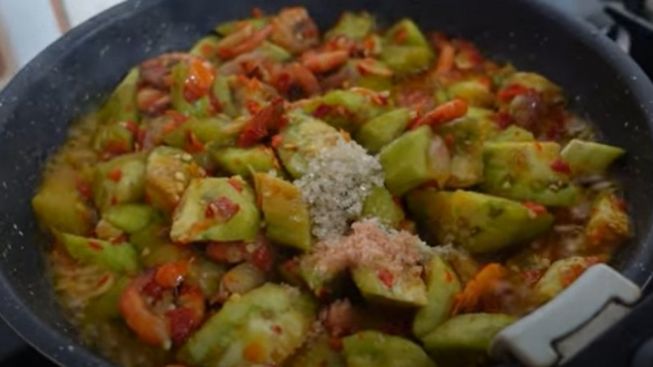 Terong Goreng Saus Tiram Bikin Suami Betah Siang Malam, Nafsu Nambah Terus Berkali-kali Makannya