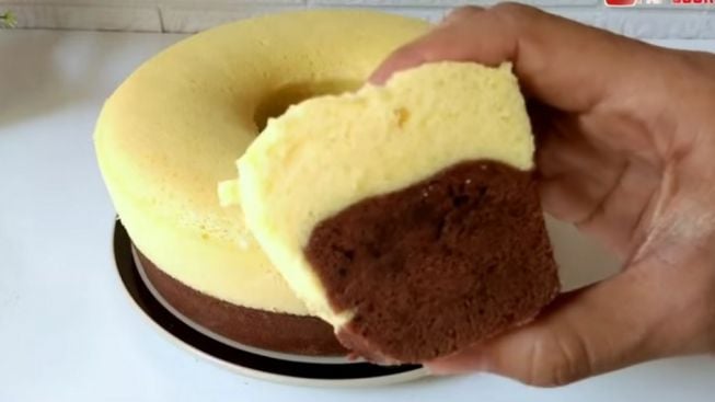 Resep Bolu Kukus Lembut dengan 2 Telur Saja, Simak Cara Membuatnya