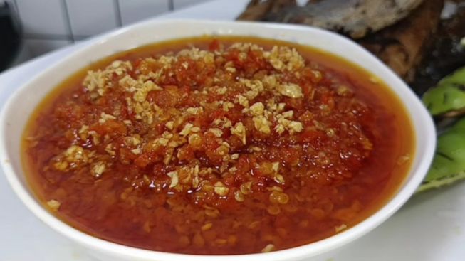 Resep Mudah Membuat Sambal Minyak Bawang, Makan Lahap Bikin Suami Betah di Rumah