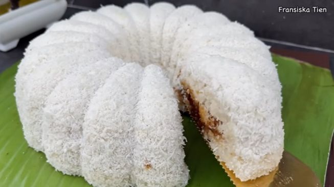 Cara Membuat Kue Putu Ayu Gula Merah Kukus: Resep Sederhana, Cocok untuk Disajikan Saat Kumpul Keluarga