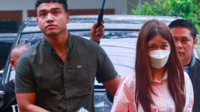 Pihak Keluarga Rebecca Klopper Tidak Dampingi Anaknya, Rumor sang Kakak Andalkan Fadly Faisal Terbukti?