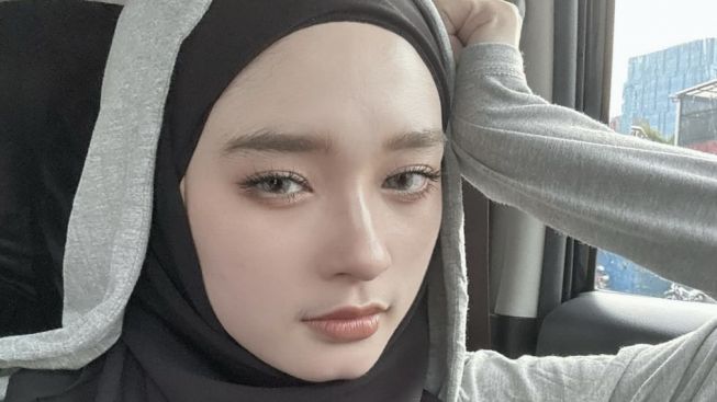 Raih Dua Penghargaan, Inara Rusli Disebut Tidak Patut Dicontoh, Kok Bisa?