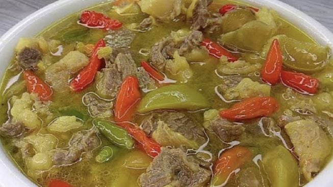 Resep Asem-Asem Daging Iga Sapi Enak dan Mudah, Cuman Pake Bahan Irisan