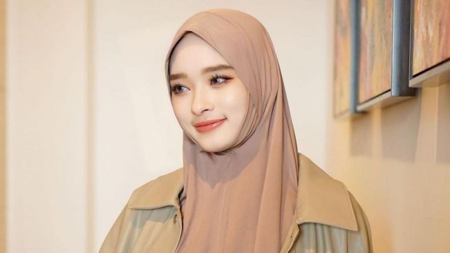 Dikabarkan Akan Berdamai, Virgoun Minta Inara Rusli Cabut Laporan Polisi Soal Kasus Perzinahan.