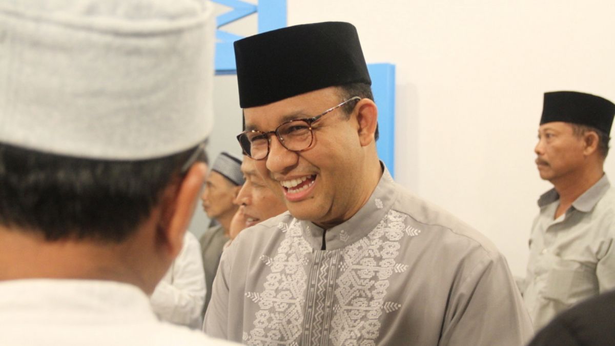 Anies baswedan Bertemu dengan warga [ponorogo.suara.com/dedy.s]