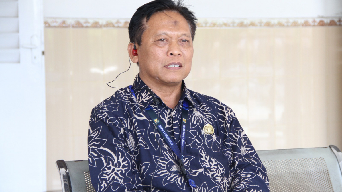Imam Mujahid, Kepala SMPN 1 Ponorogo [ponorogo.suara.com/dedy.s]