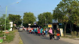Jaga Kesehatan Untuk Menyambut Ramadan, Ratusan warga Ponorogo Ikuti Jalan Sehat