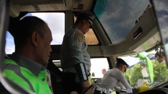 Jelang Mudik Lebaran 2023, Dishub Ponorogo Perketat Keamanan dengan Gelar Ramp Check di Terminal Seloaji