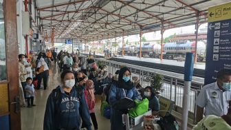 Penumpang Nakal Terpaksa Diturunkan di Stasiun Kecil: Aksi Curang Naik Kereta Berujung Pahit